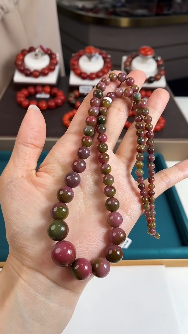 18K金镶嵌玛瑙项链晗*儿盐源塔链（多样式发其一）