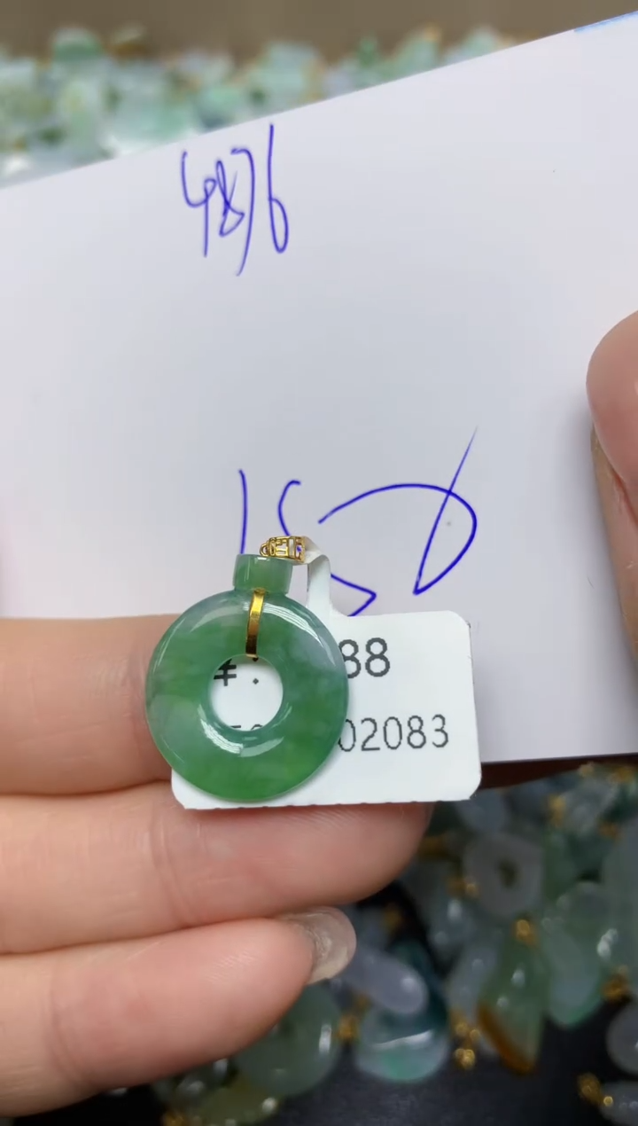 【闪购商品】翡翠挂件18K金镶嵌 天然翡翠A货
