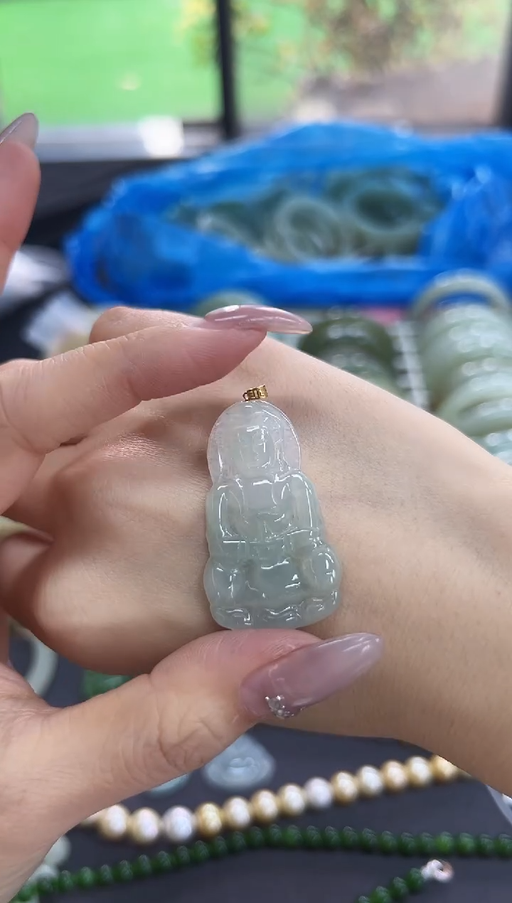 【闪购商品】翡翠颈饰18K金镶嵌gs5515观音