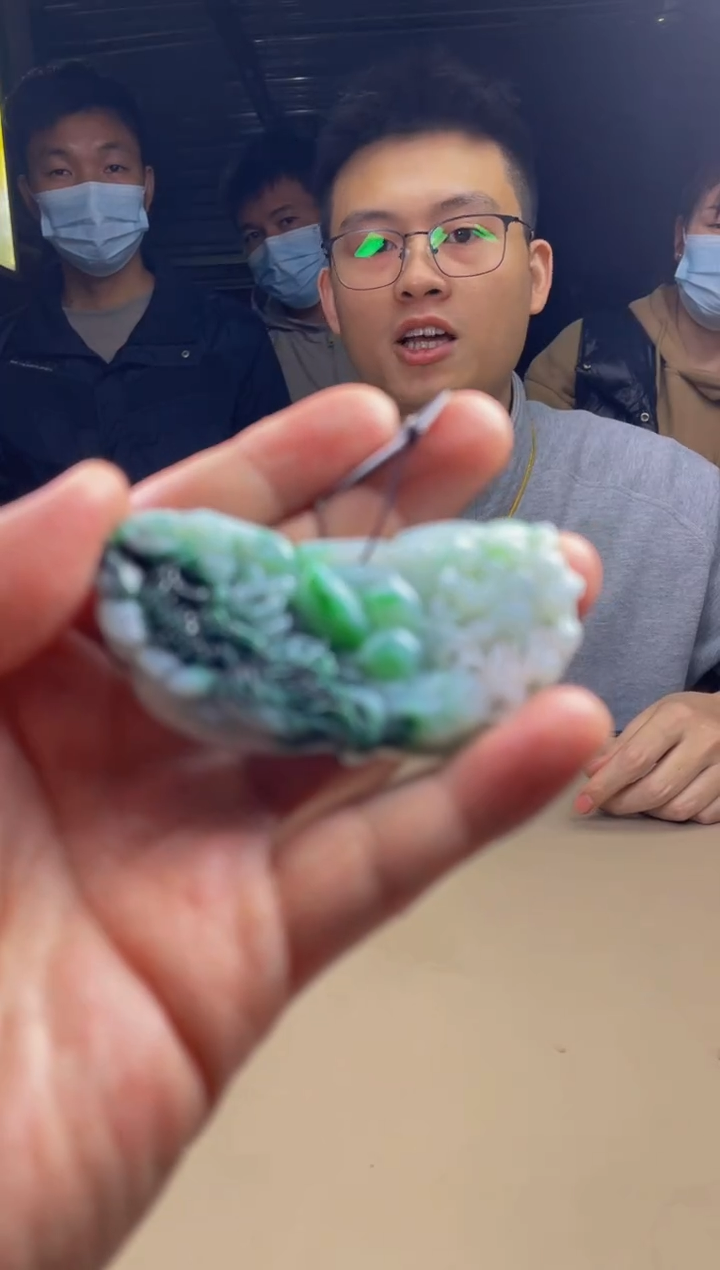 【闪购商品】定制翡翠未镶嵌      3388