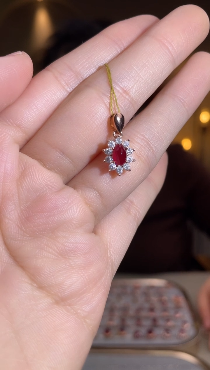 银S925镶嵌颈饰红宝石颈饰