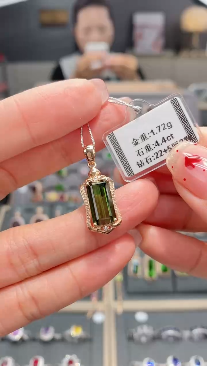 【闪购商品】碧玺戒指18K金镶嵌4.4   