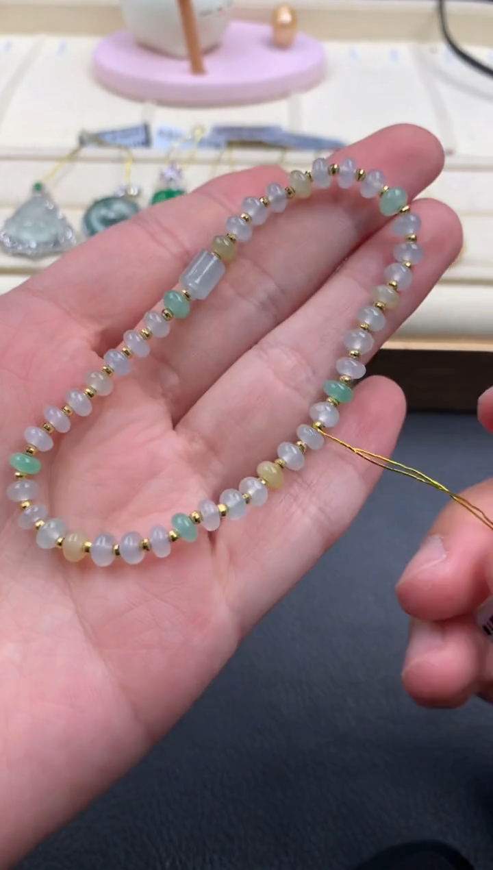 【闪购商品】翡翠颈饰18K金镶嵌A902    