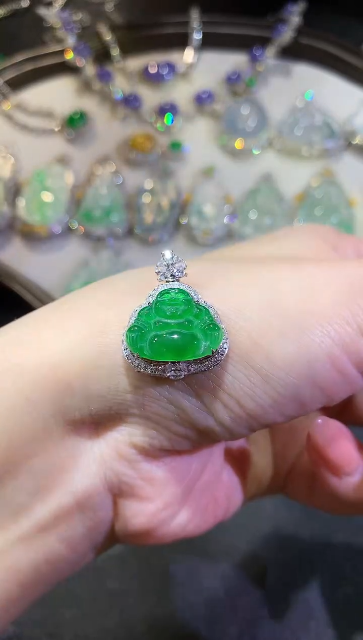 【闪购商品】翡翠吊坠(不含链)18K金镶嵌12-佛公（多样性发货一件