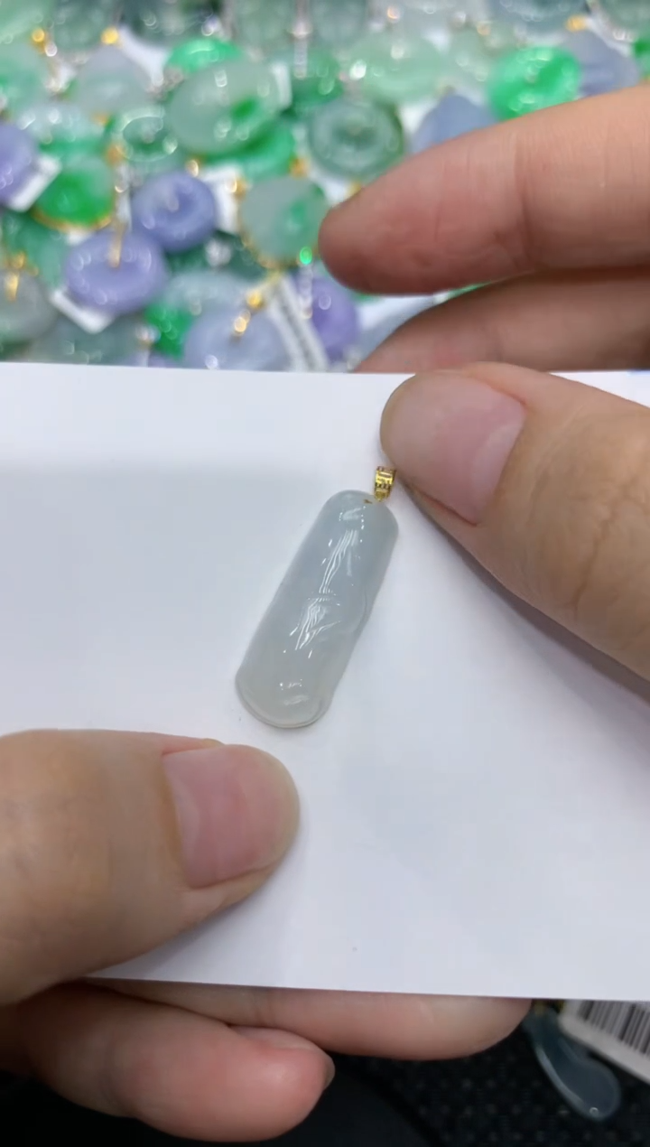 【闪购商品】翡翠颈饰18K金镶嵌11111111111