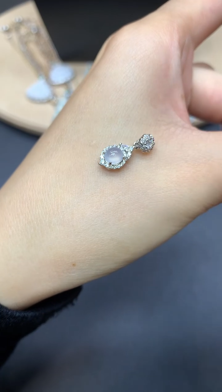 【闪购商品】翡翠吊坠(不含链)银S925镶嵌蛋面【多样性发其一】