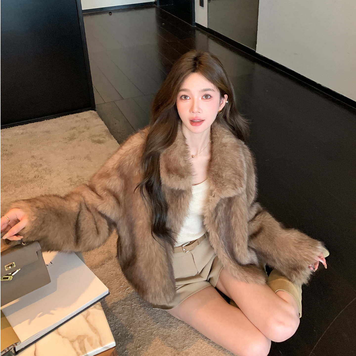 人造皮草 2025新款环保毛毛皮草女高级感短款仿狐狸毛外套秋冬