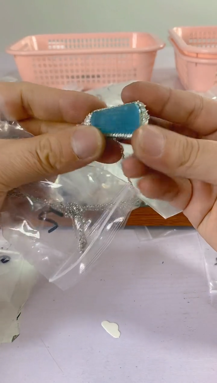 【闪购商品】水晶颈饰银S925镶嵌210红宝，蓝宝，多样性发一件赠链