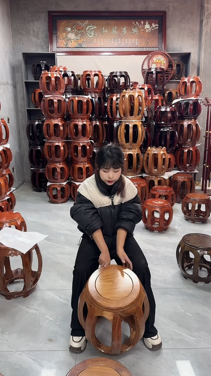 【闪购商品】花梨木类家具原木色大号鼓凳一对