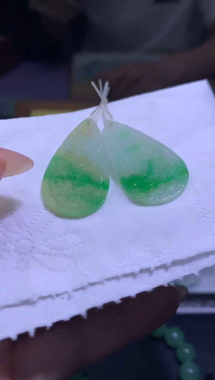 定制翡翠未镶嵌毛货