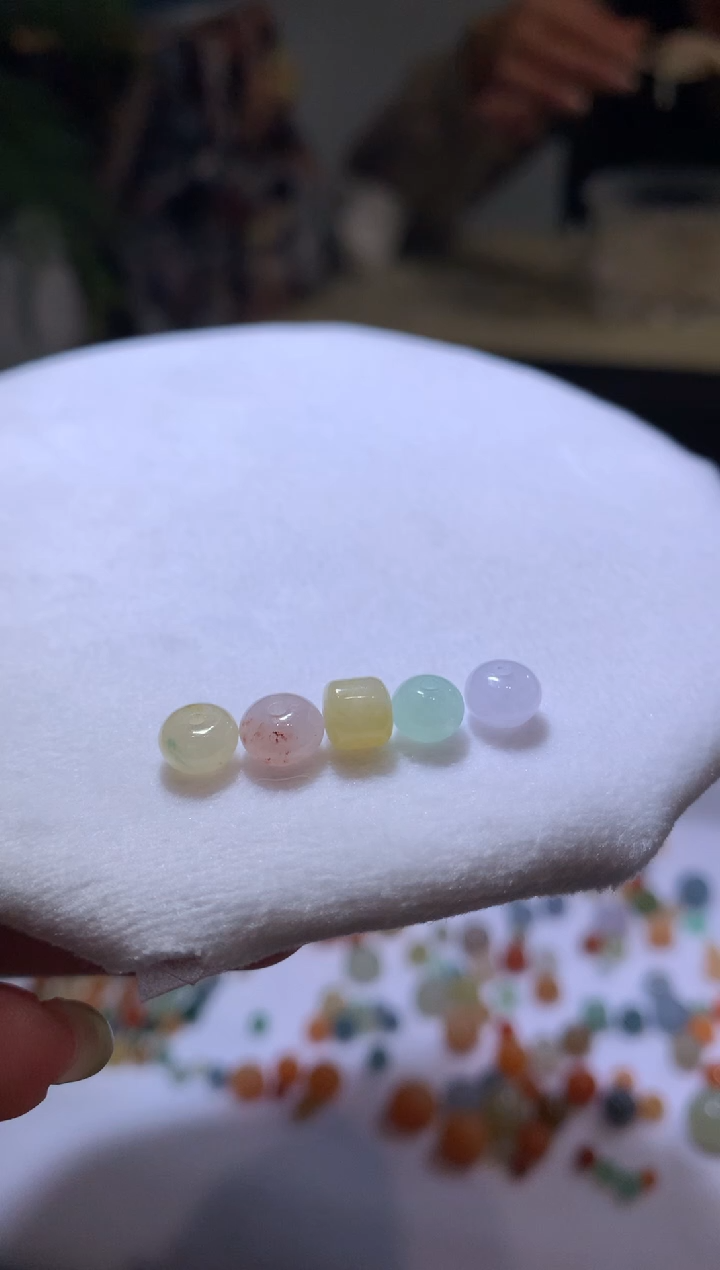 【闪购商品】定制翡翠未镶嵌珠子五个130+13