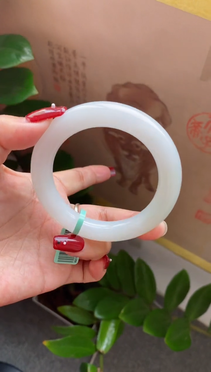 【闪购商品】翡翠手镯未镶嵌（胶润白月光）胖圆18号
