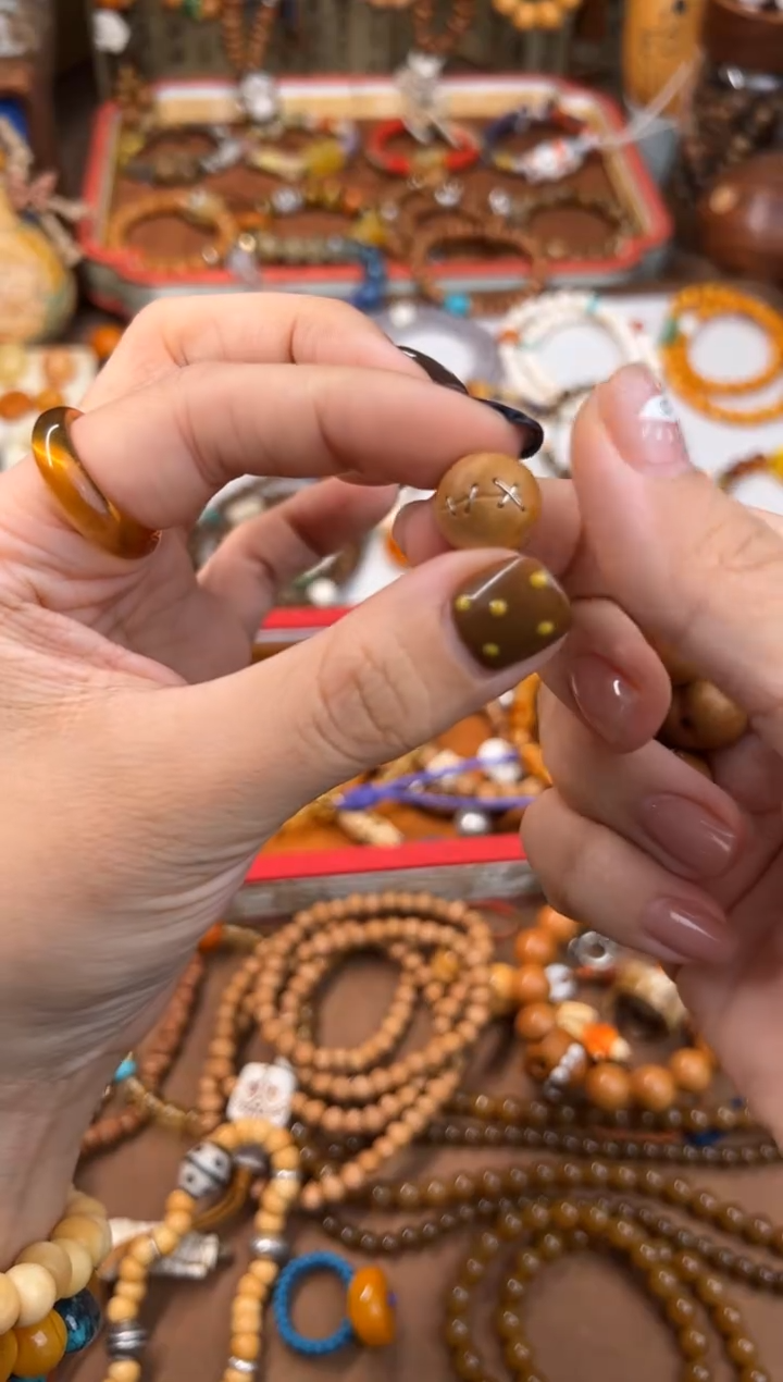 把件猴头核桃猴头屁桃镶嵌款单颗