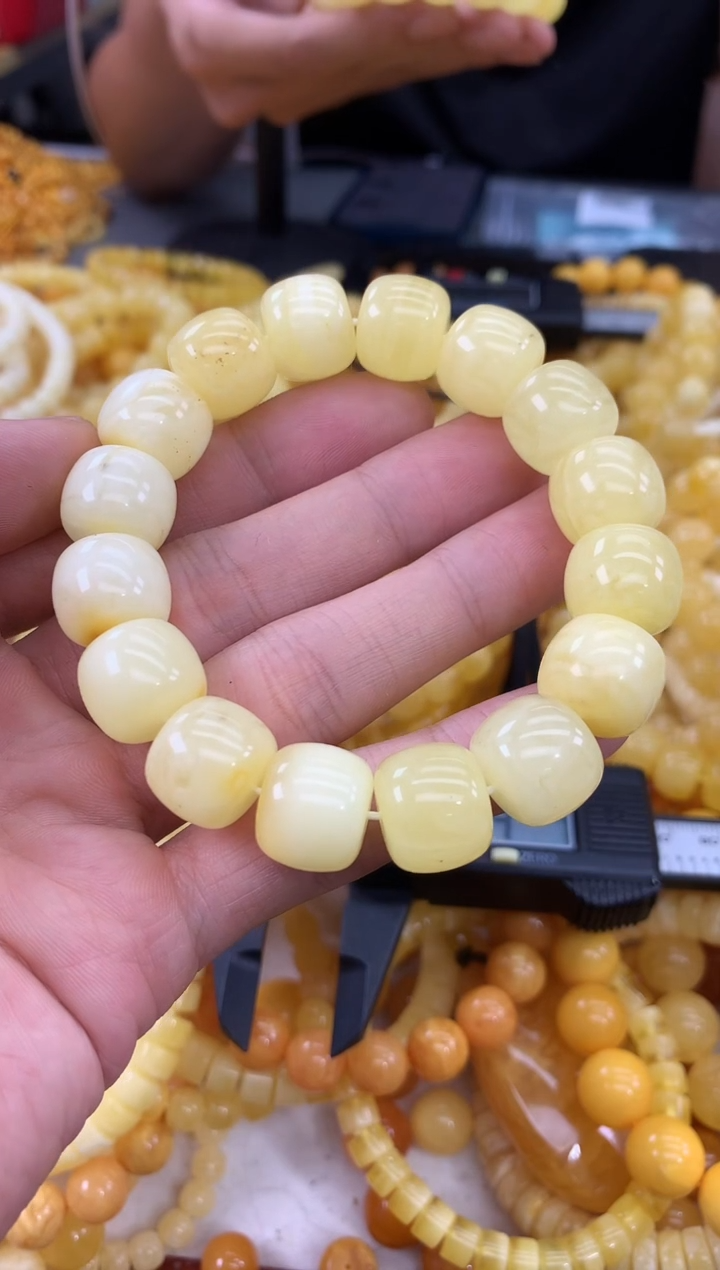 未镶嵌蜜蜡裸石手串
