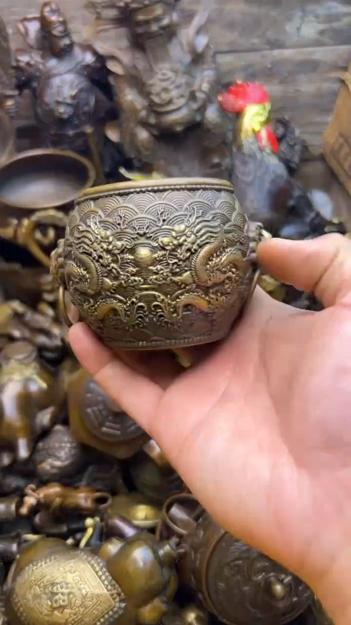 精美铜器，点击下单 