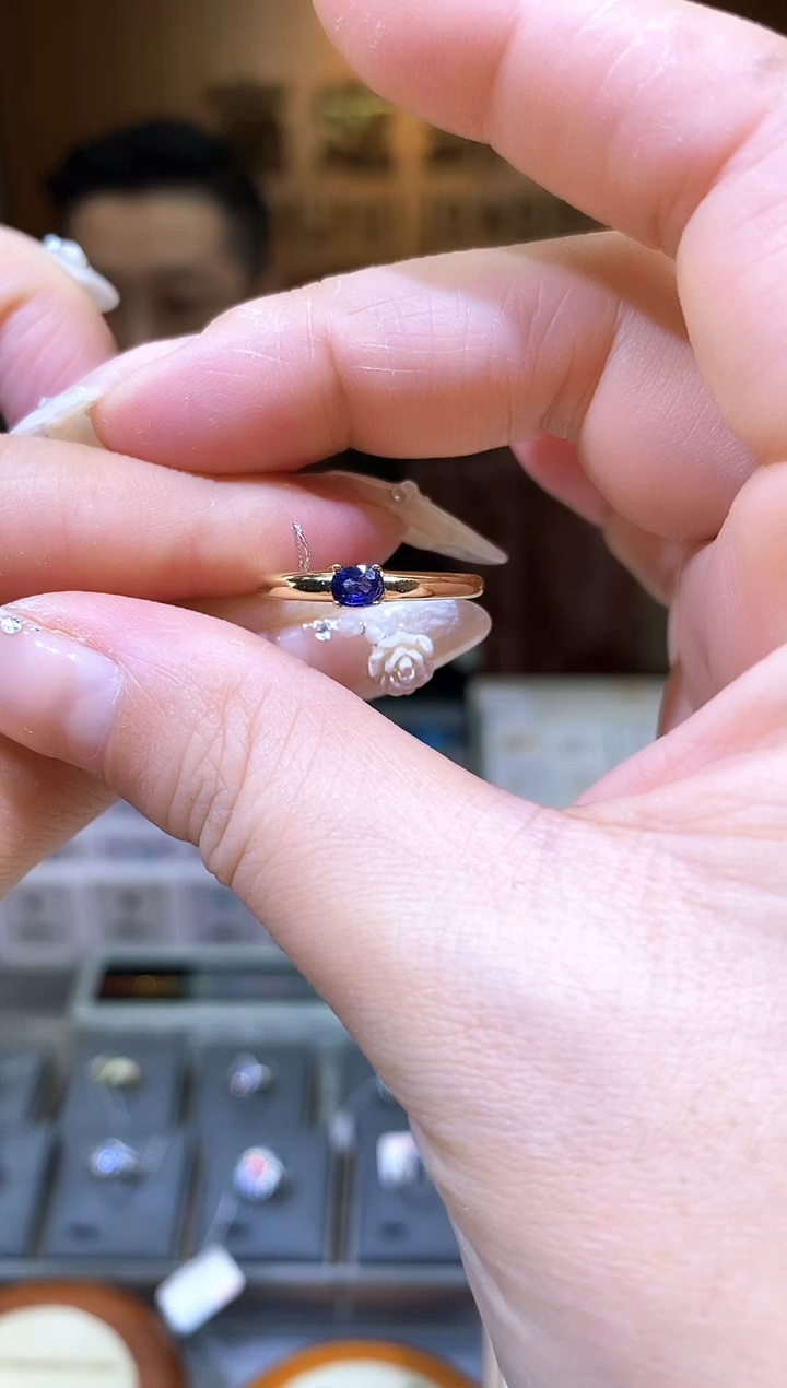 【闪购商品】蓝宝石戒指银S925镶嵌天然蓝宝石戒指