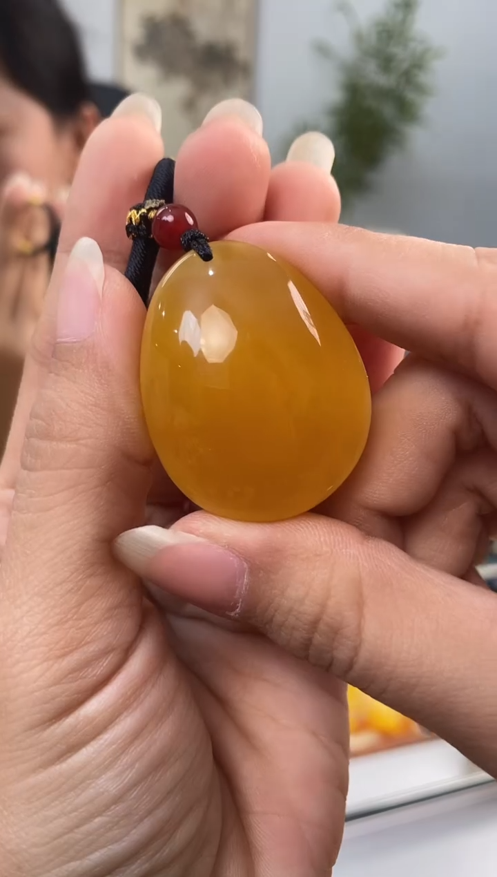 【闪购商品】琥珀裸石未镶嵌天然琥珀蜜蜡水滴