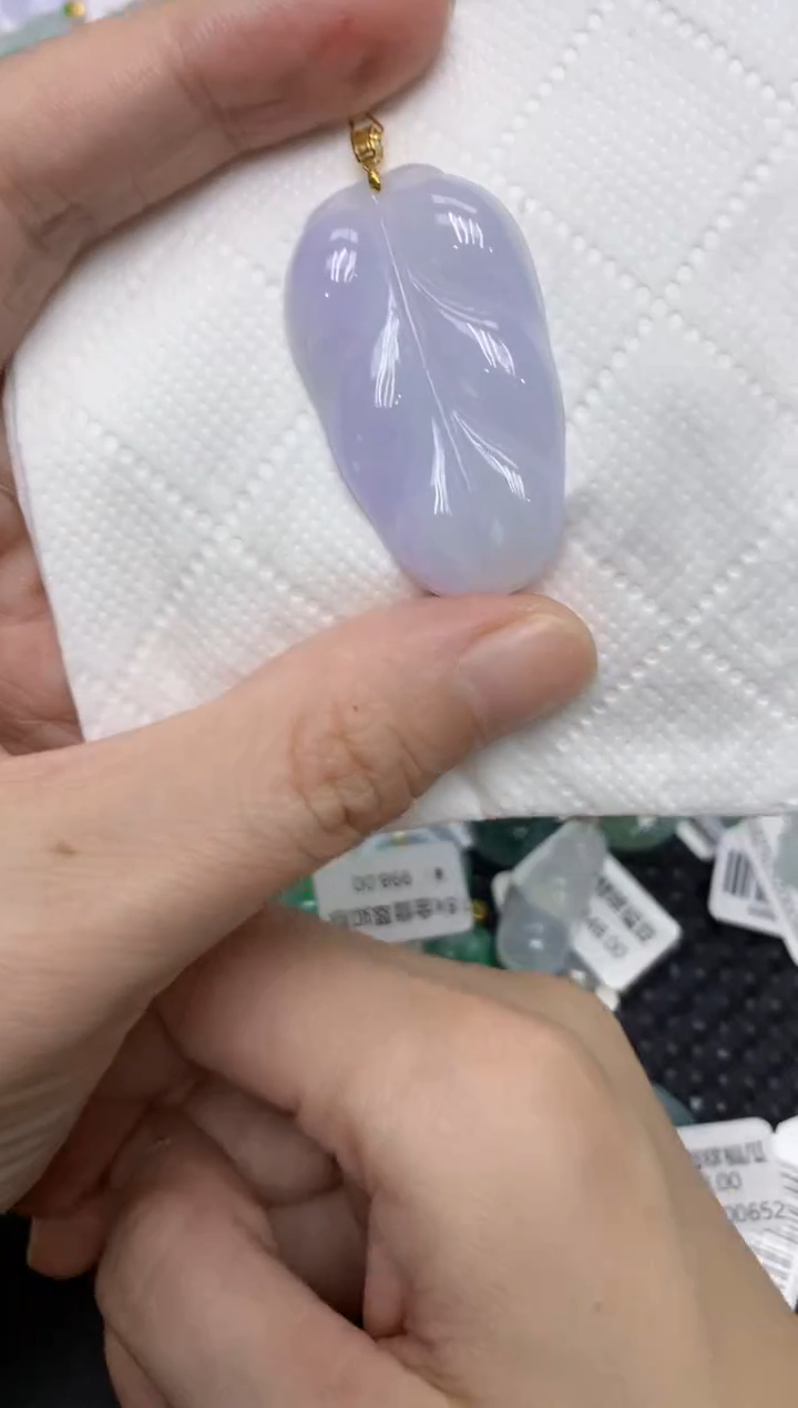 颈饰18K金镶嵌翡翠111111111