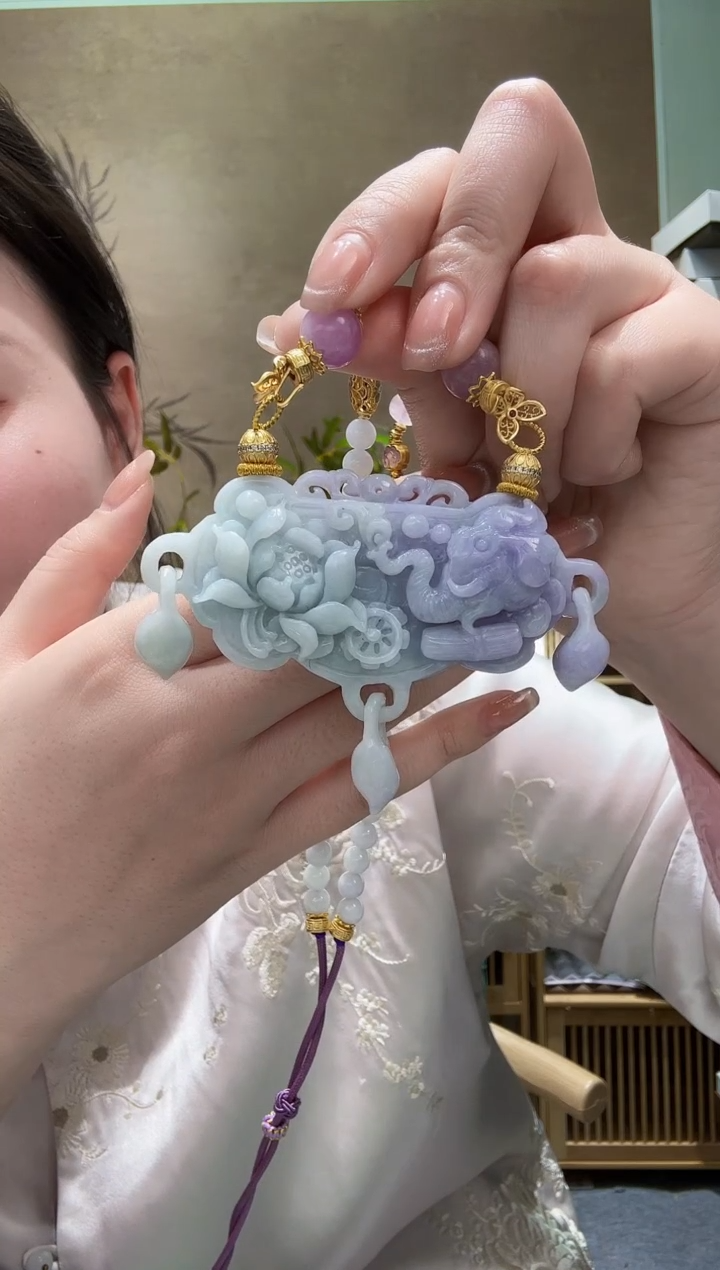 【闪购商品】翡翠颈饰未镶嵌吊坠
