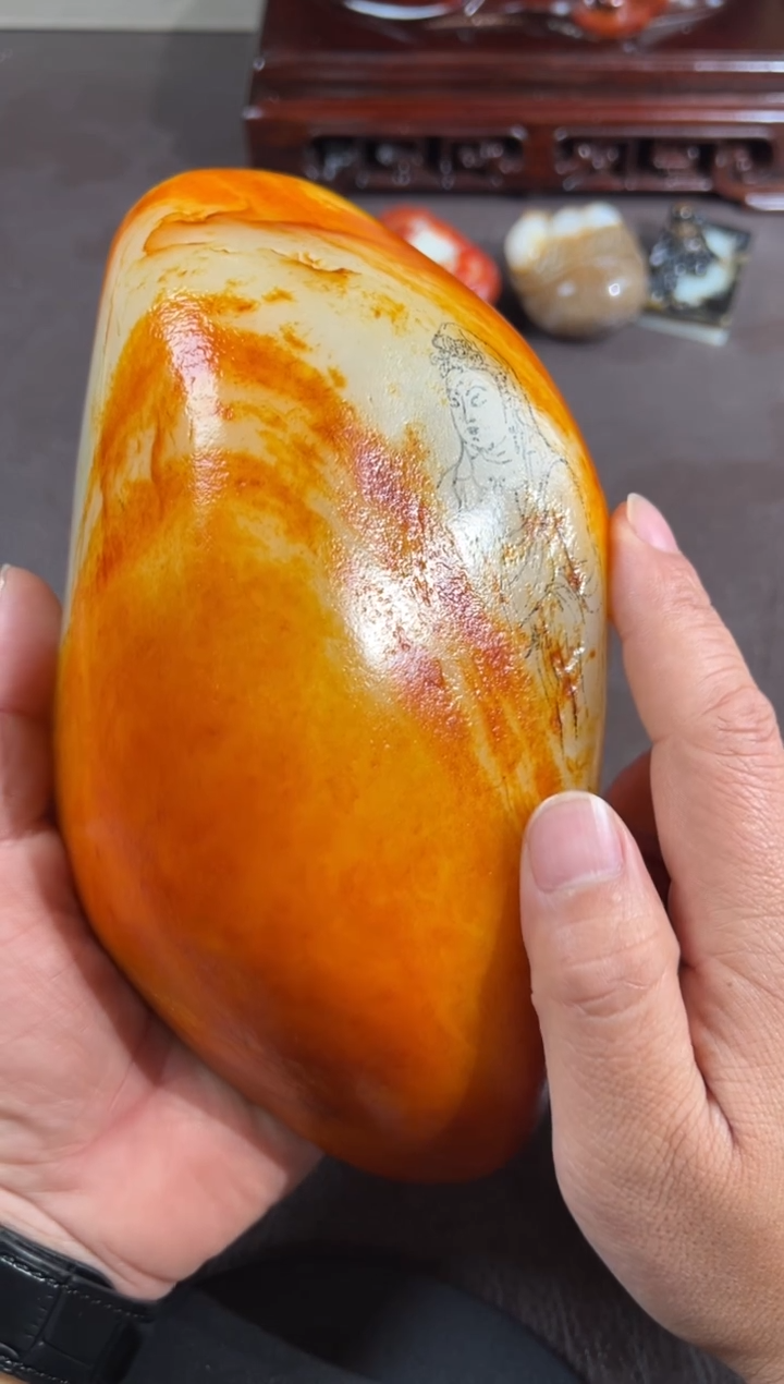 未镶嵌和田玉把件厚**物和田玉