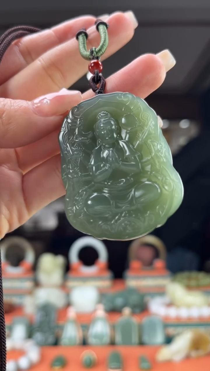 【闪购商品】和田玉颈饰未镶嵌佩佩鼠