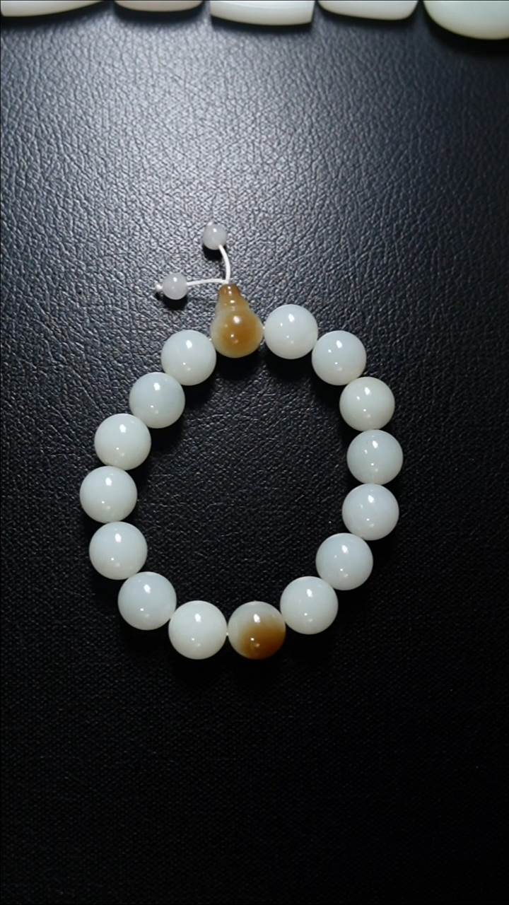 【闪购商品】和田玉颈饰未镶嵌手串