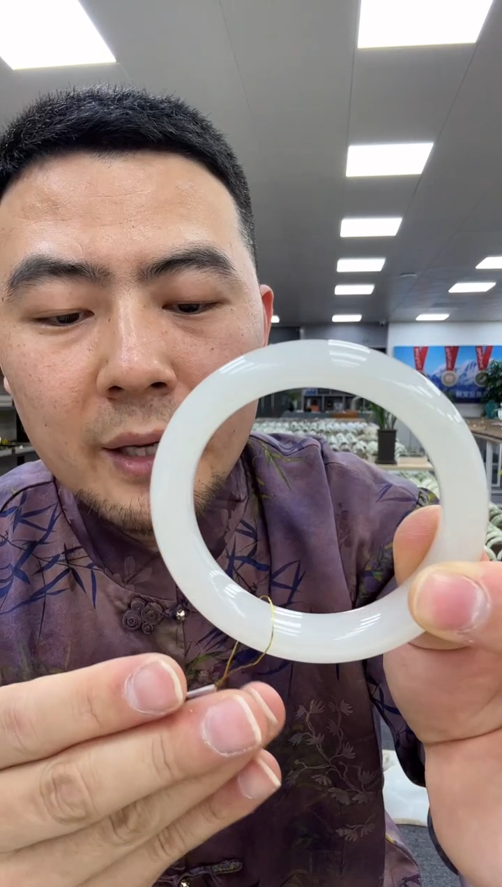 【闪购商品】和田玉手镯未镶嵌57  028