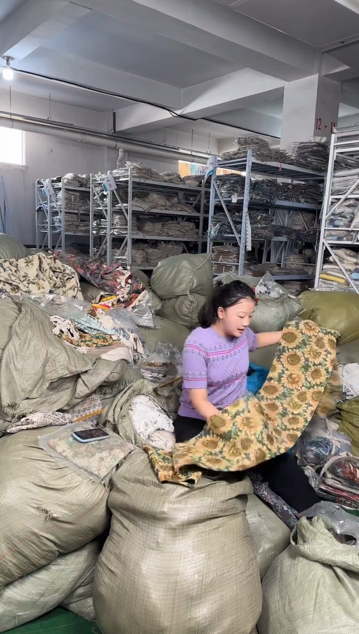 毛绒工厂仓播，捡漏桌旗30-275