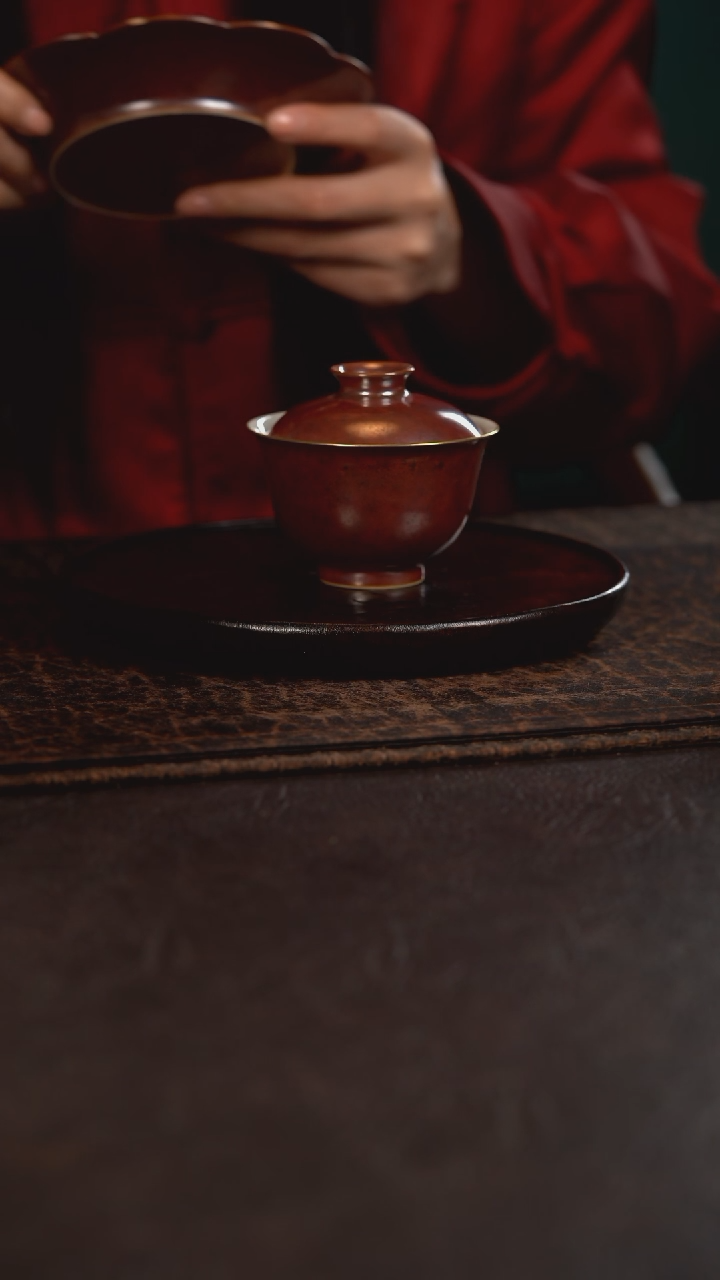 【闪购商品】杯聚澜堂红金花釉盖碗拱盖