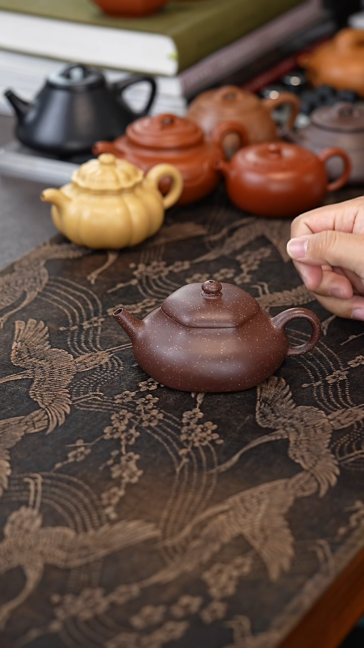 茶壶紫砂金*1111111