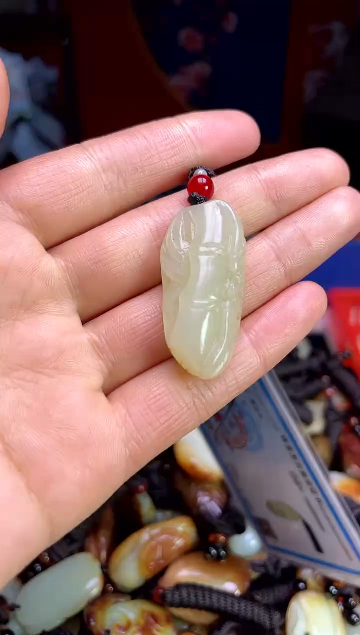 【闪购商品】和田玉颈饰未镶嵌1