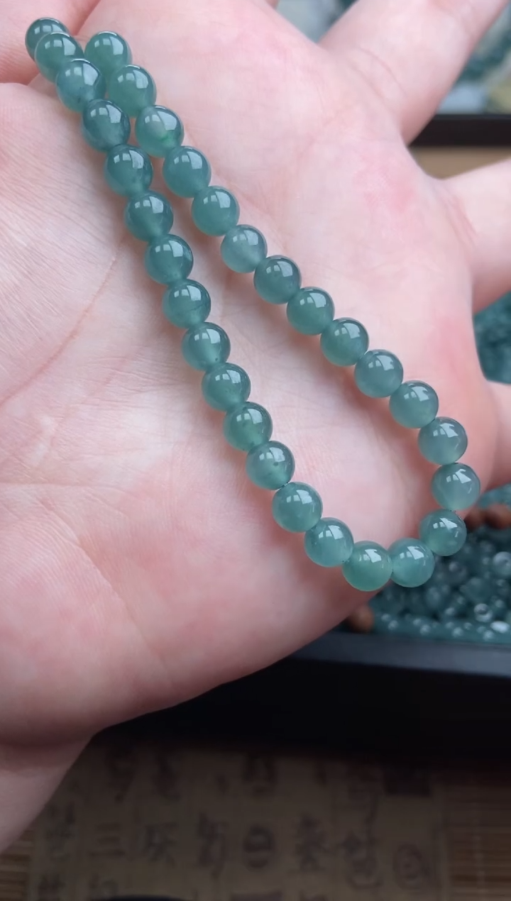 【闪购商品】翡翠手链未镶嵌多样性发货30颗卡6