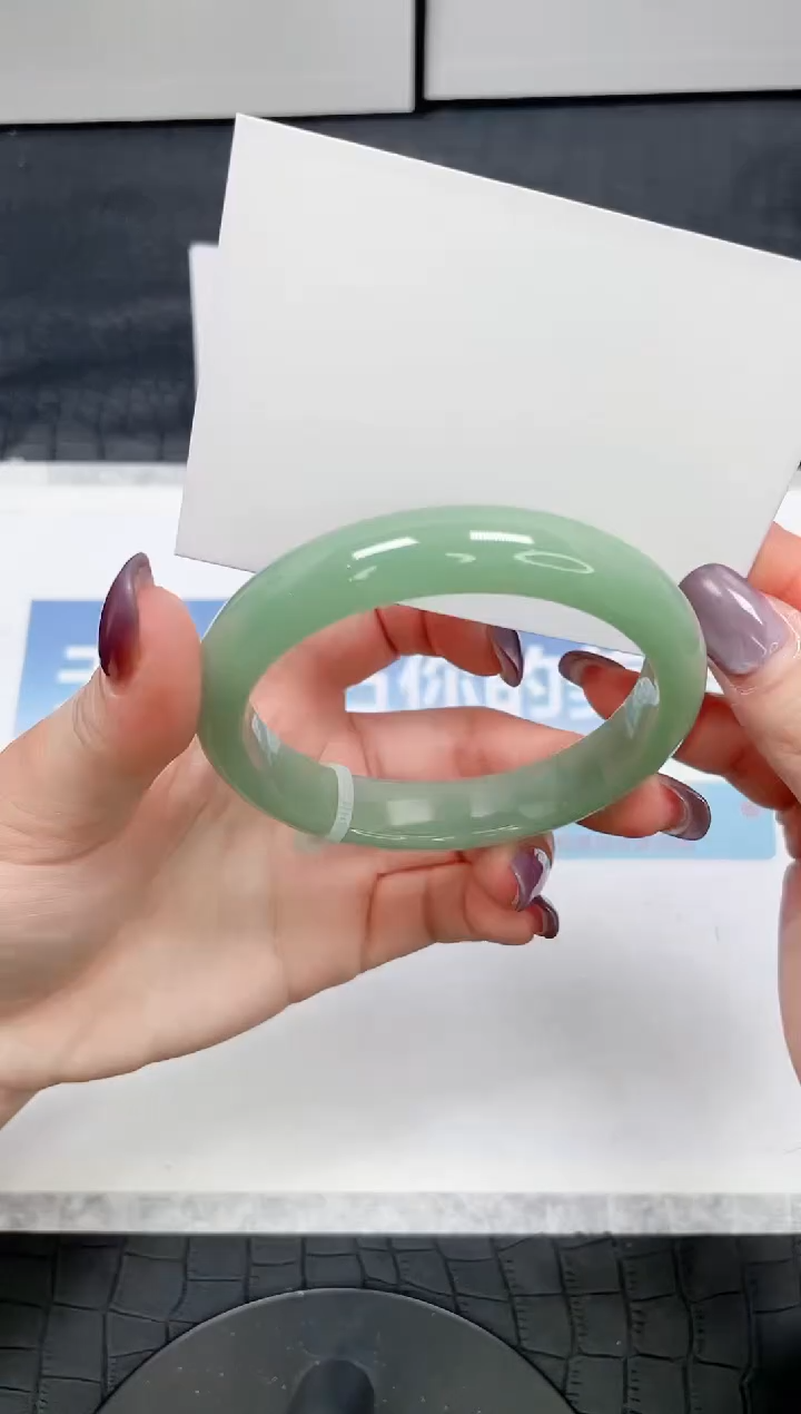 【闪购商品】石英质玉手镯未镶嵌47-60