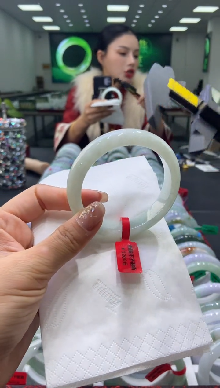 未镶嵌手镯翡翠00005801