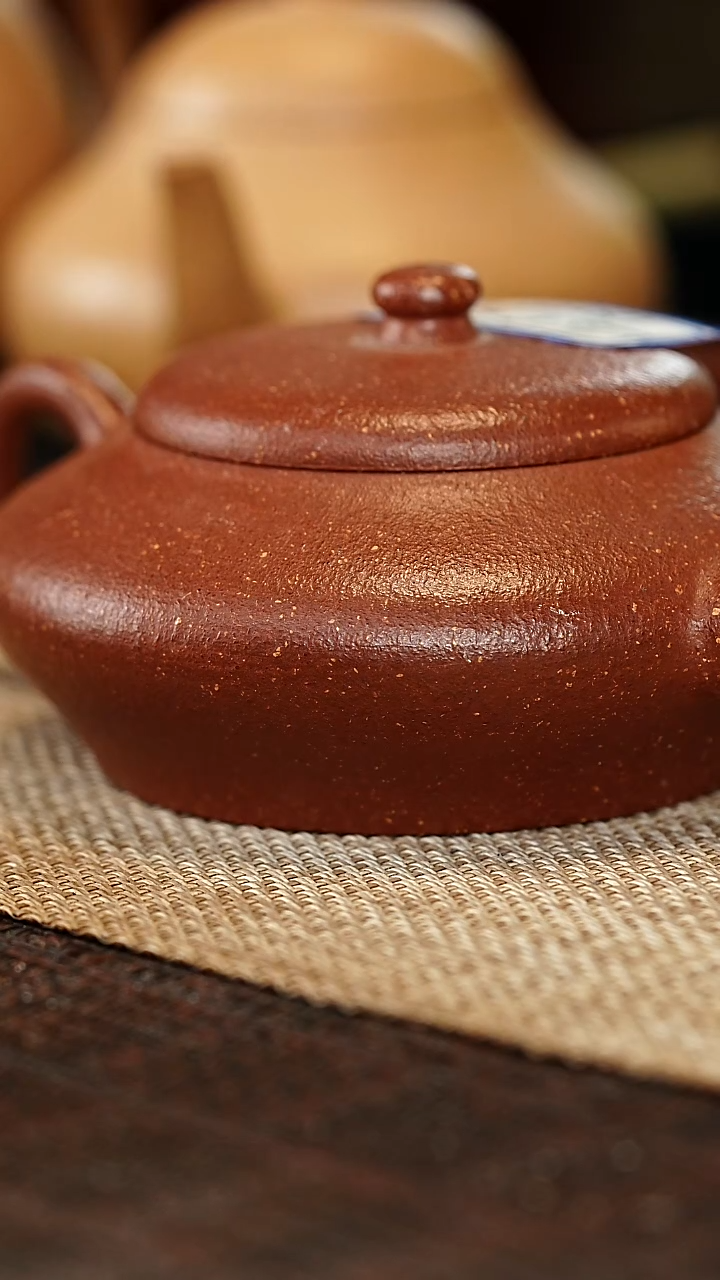 茶壶紫砂微瑕150毫升红降坡虚扁
