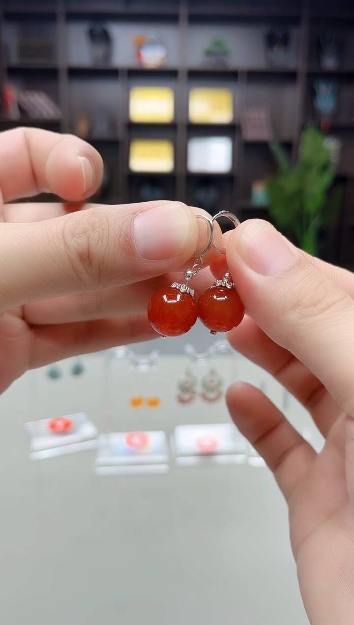 未镶嵌耳饰玛瑙/玉髓A8