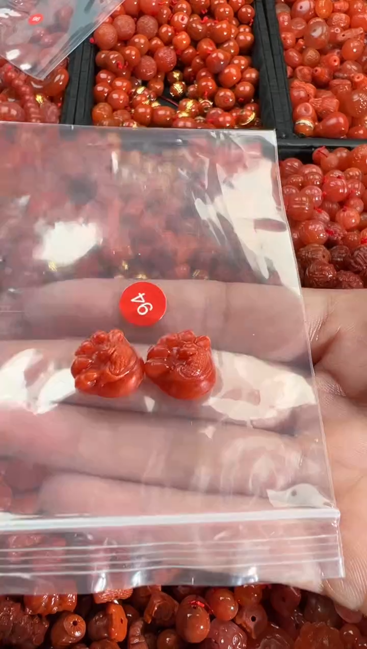 【闪购商品】南红玛瑙颈饰未镶嵌1