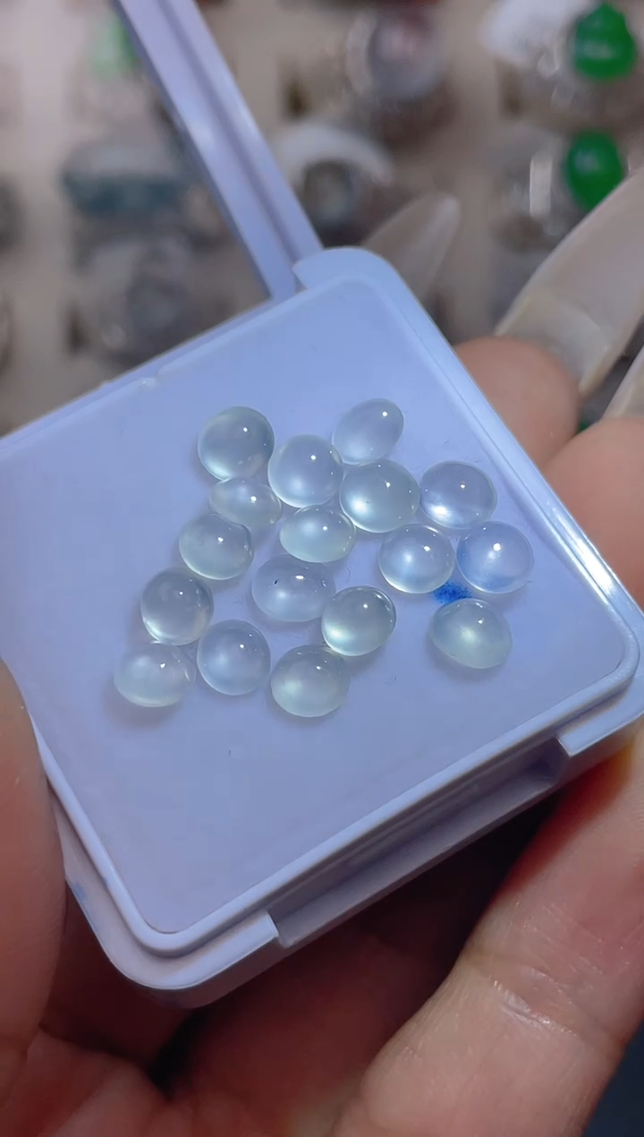 未镶嵌定制翡翠天然翡翠蛋面36