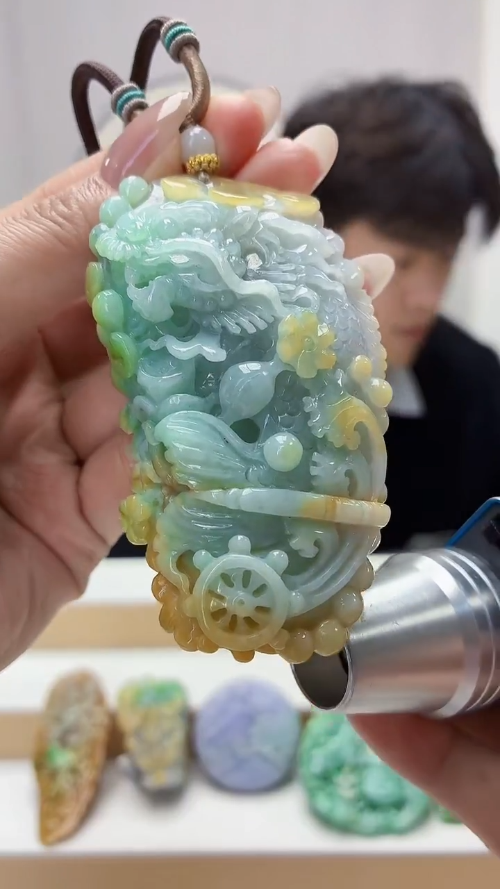 未镶嵌定制翡翠5145MM-毛货挂件86