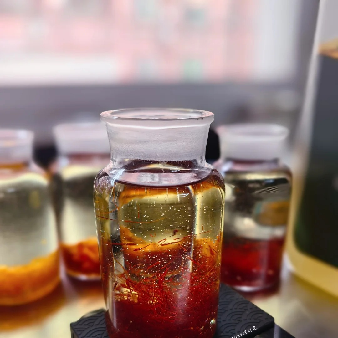 甄选~藏红花精油