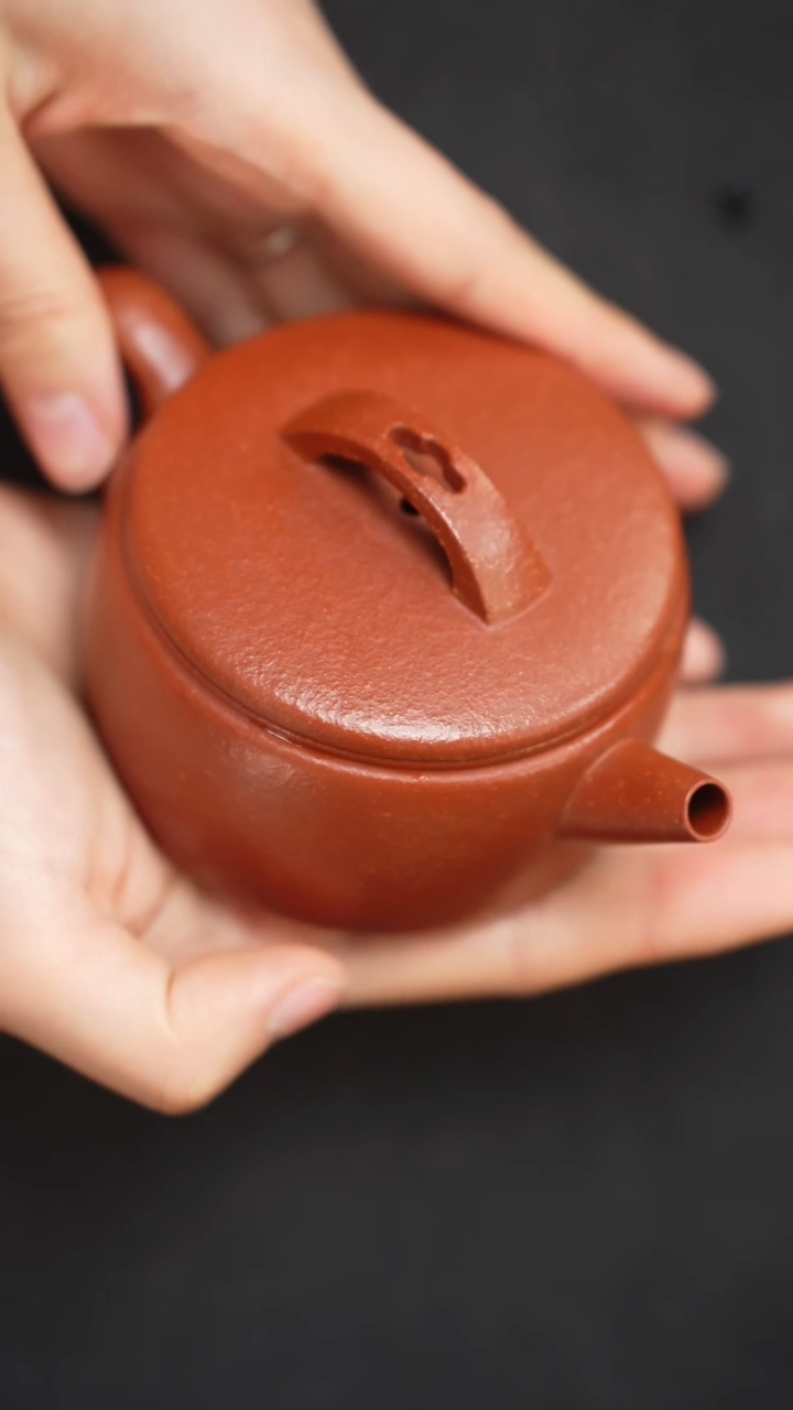 【闪购商品】紫砂茶壶红降坡光素汉瓦160cc