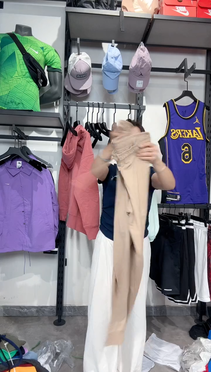 1184编码 瑕疵款直播间过款为准 尺码