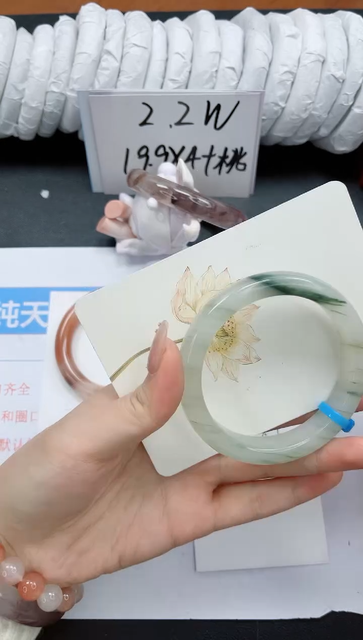 【闪购商品】石英质玉手镯未镶嵌k153-59.4