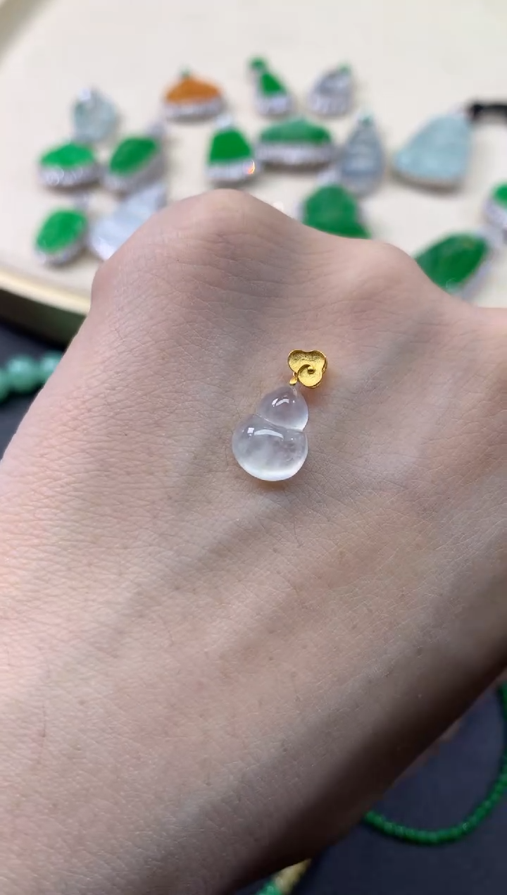 【闪购商品】翡翠吊坠(不含链)18K金镶嵌112天然A货翡翠