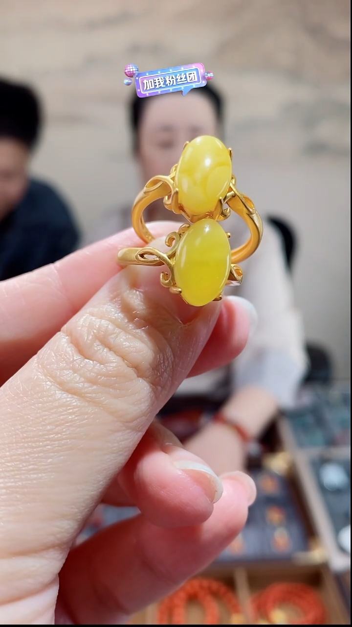 银S925镶嵌蜜蜡戒指多样性发货发其一