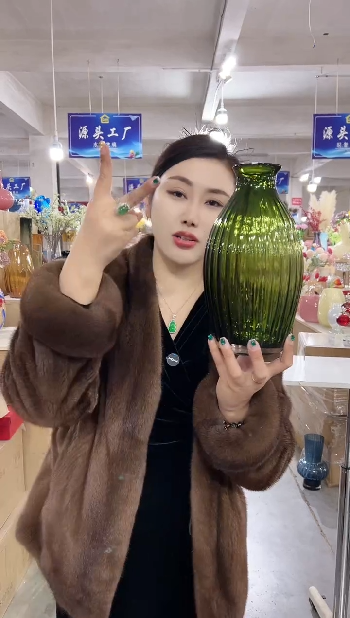 【闪购商品】玻璃私花贸易祁琪-微瑕--UT1Q8