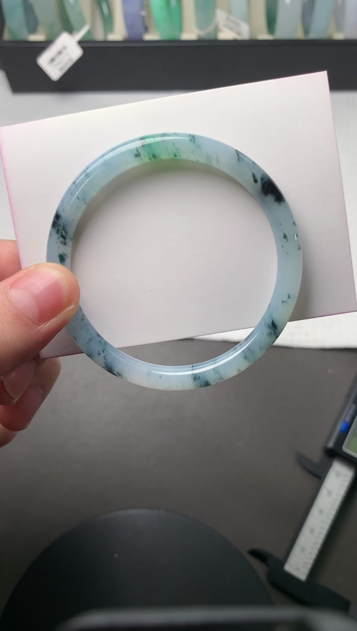 【闪购商品】翡翠手镯（圆镯）未镶嵌55.8*7.3*7.0