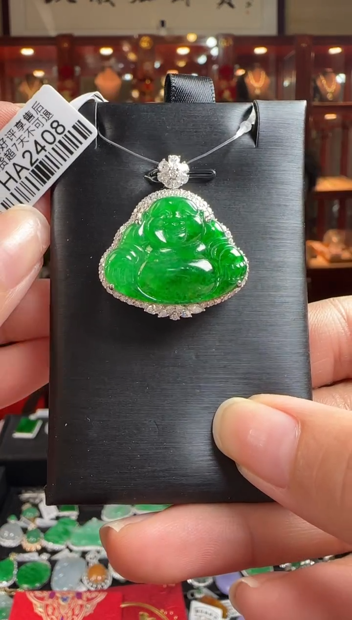【闪购商品】翡翠颈饰18K金镶嵌HA2408辣绿佛公