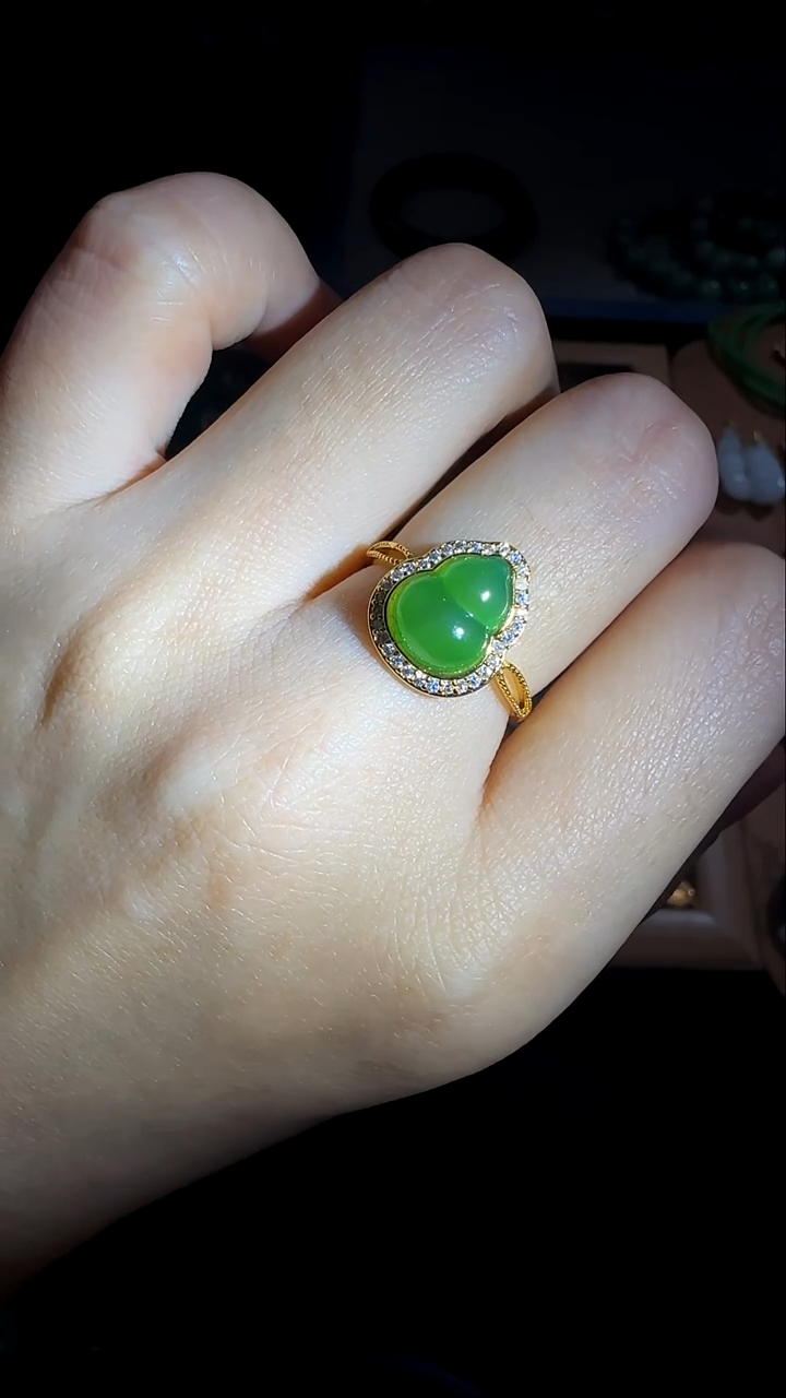 银S925镶嵌戒指和田玉和田玉碧玉戒指