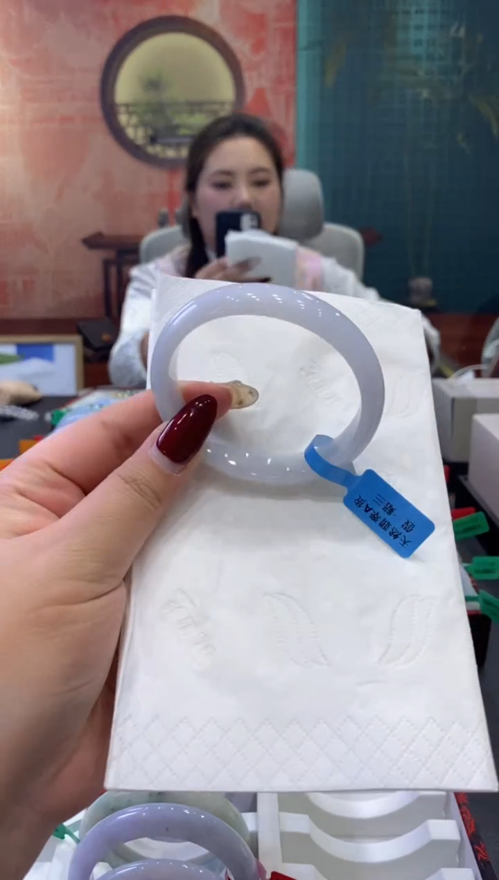 【闪购商品】翡翠手镯未镶嵌多人001048